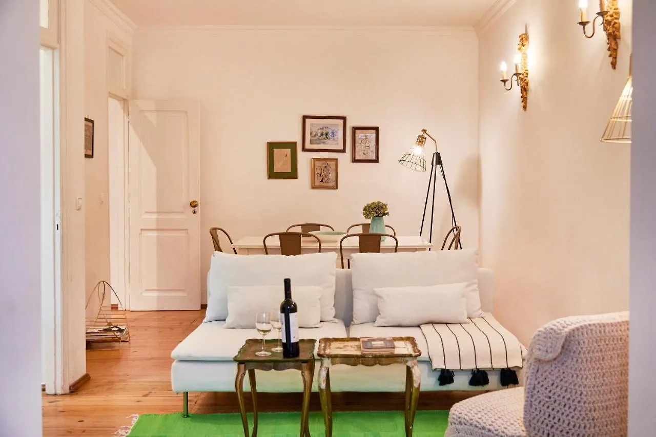 Spacious Bairro Alto Apartment With Courtyard, By Timecooler Lisbon