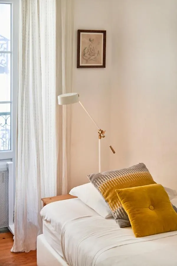 Spacious Bairro Alto Apartment With Courtyard, By Timecooler Lisbon