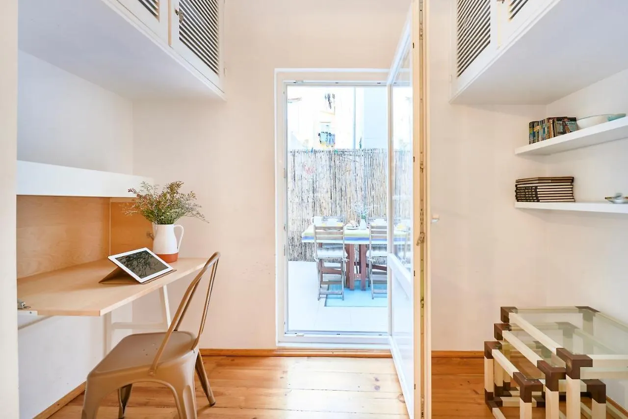 Spacious Bairro Alto Apartment With Courtyard, By Timecooler Lisbon